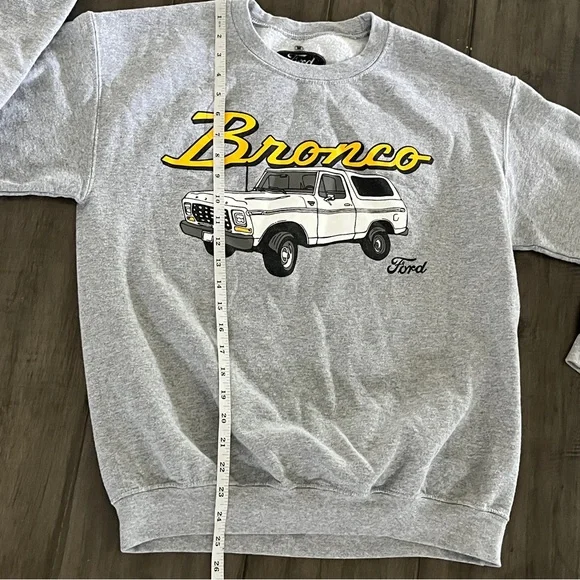 Ford Bronco Gray Crewneck Sweatshirt- Size Medium - Picture 10 of 11